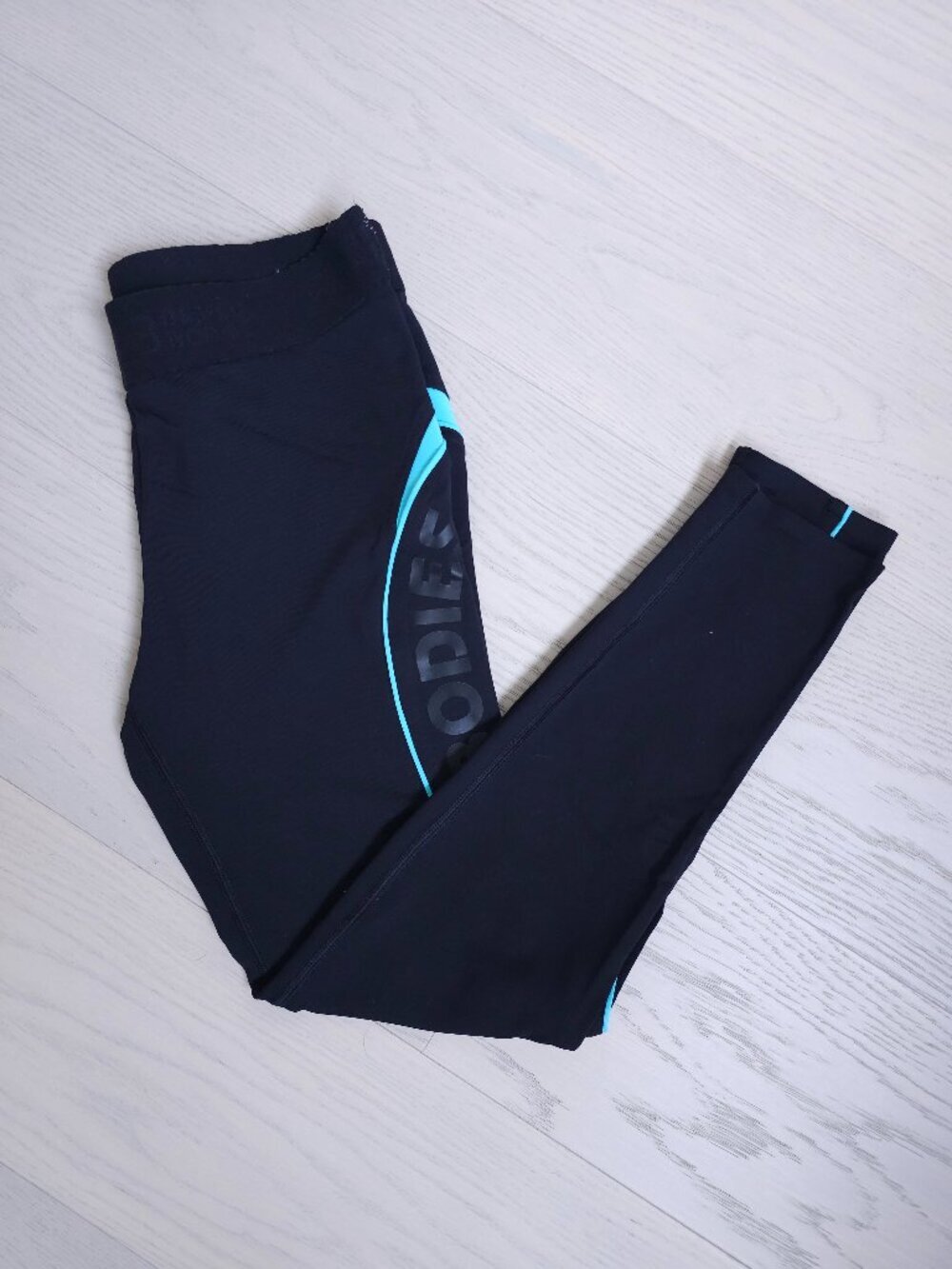 Better Bodies Black Athletic Leggings Turquoise Trim Workout Pants Size Small